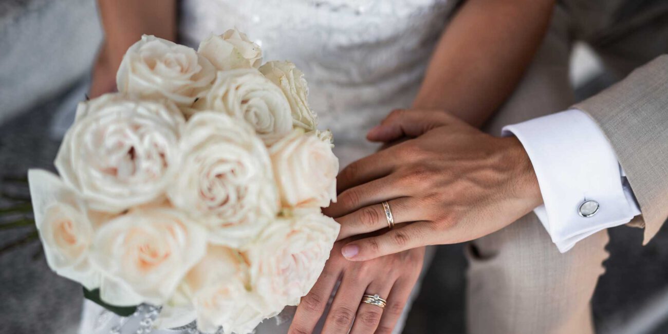 Hochzeitspaar mit Ring